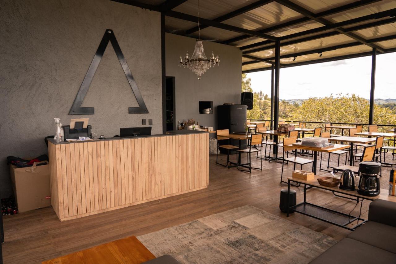 The Boato Hotel Guatapé Εξωτερικό φωτογραφία The interior of the restaurant
