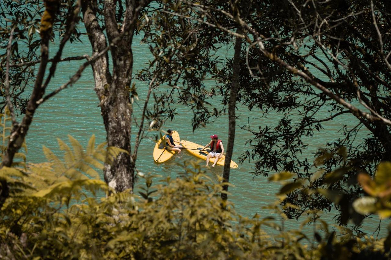 The Boato Hotel Guatapé Εξωτερικό φωτογραφία Kayaking at Lake Waikare